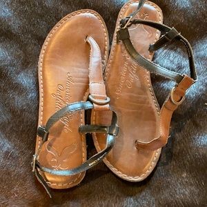 American Eagle sandals